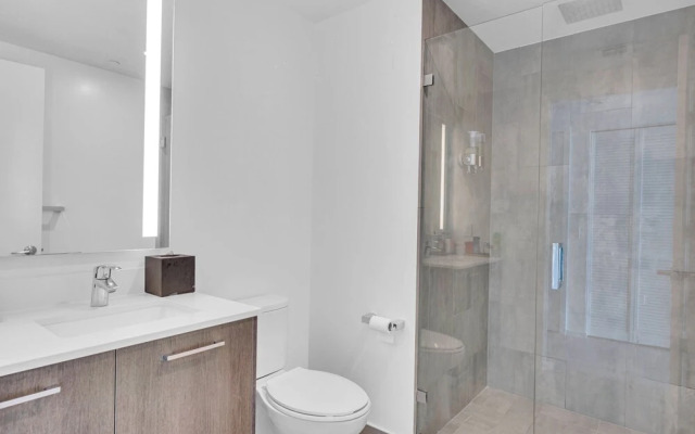 Spacious Apartment with City View