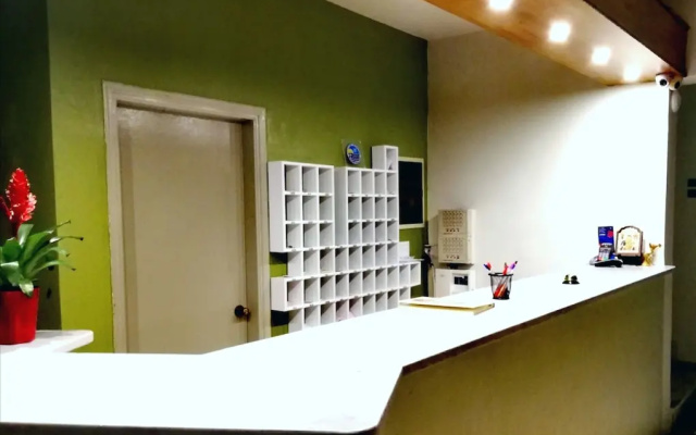 Ivory Hotel