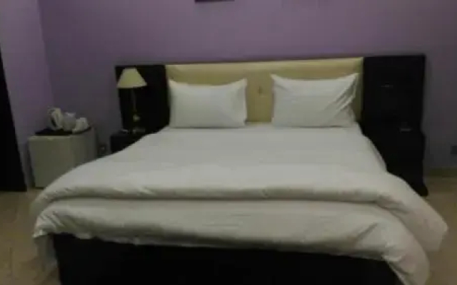 Kapoor Residency