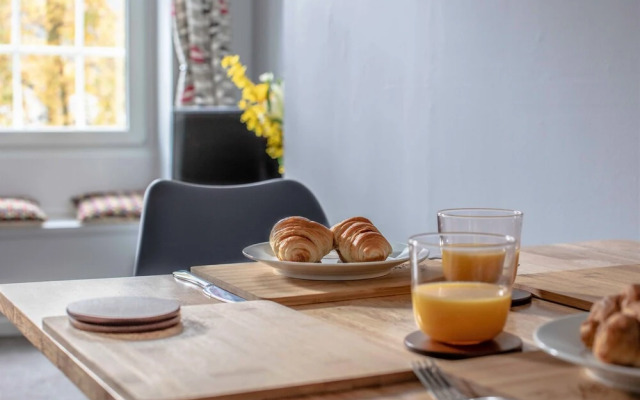 Stirling Central Apartment