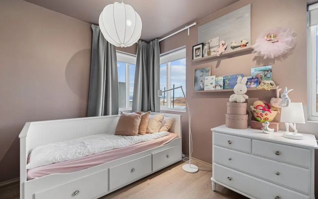 Luxurious Large Home, Perfect for Your Group
