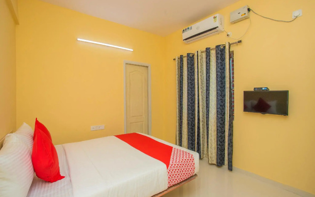 OYO 10522 Varcity Emerald