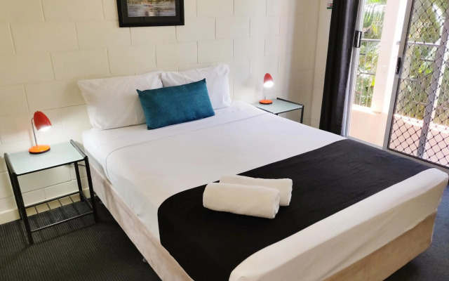 Coconut Grove Holiday Apartments