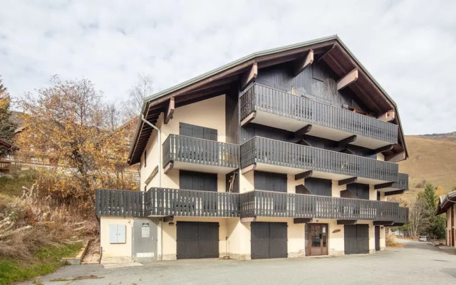 Studio in Saint-sorlin Near Ski Slopes