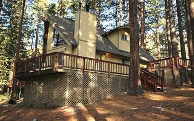 RedAwning June Way Holiday home 2