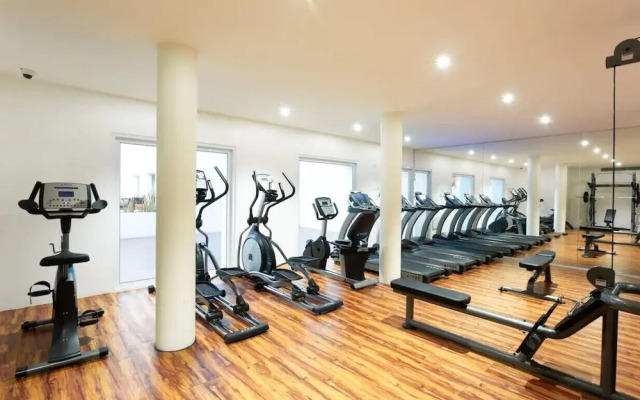 3BD Condo near Beach and Marina