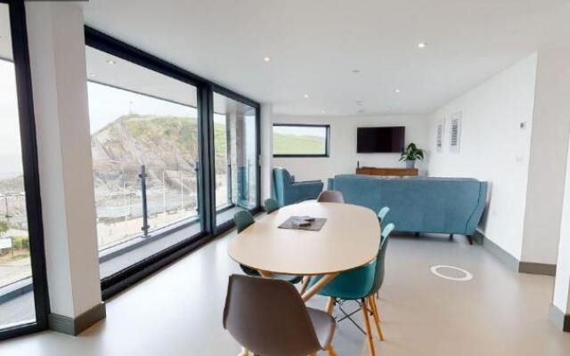 4 The View apartments Ilfracombe - Seafront, Parking, Lift, EV