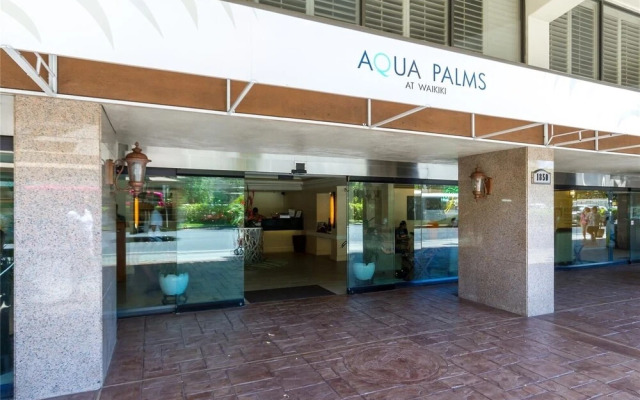 Aqua Palms 816 Condo by Redawning