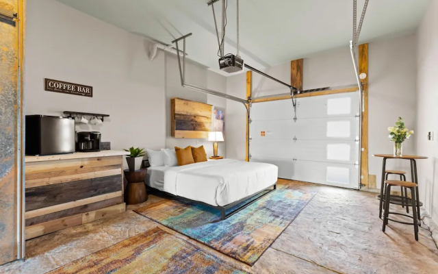 Nancy Key W/pool, Wine Cave, Optional Boat Rental