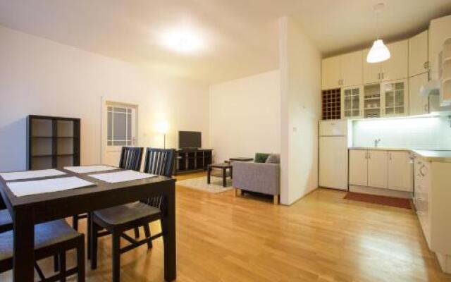 Apartment with free Garage Prague 1