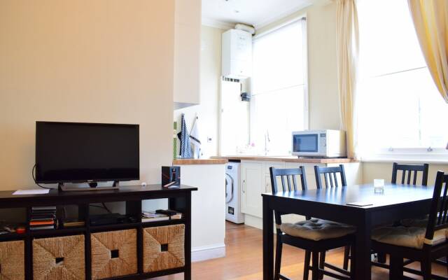 Kensington 2 Bedroom Flat