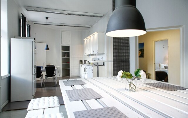 Experience Living Urban Apartments