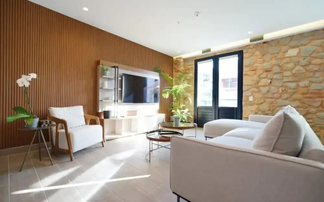 w Elegant 1BR in Casco Viejo
