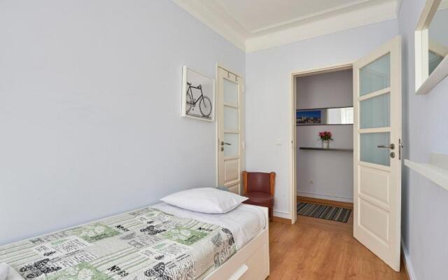 Aesthetic Riverview Apartment in Historical Lisbon