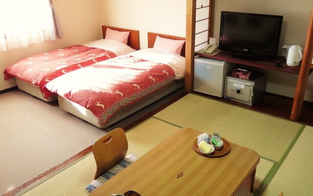 Hotel White Inn Kitashiga