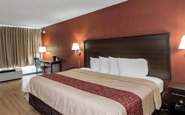 Red Roof Inn Cortland