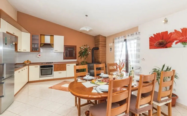 Mediterranean Stylish Villa With Pool in Kastel Stari