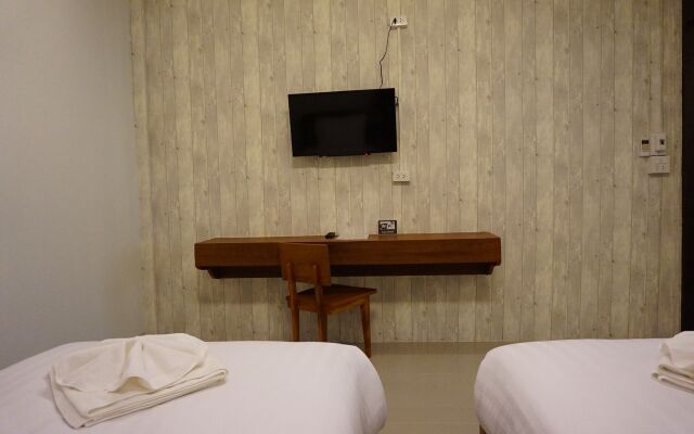 Baan Iyara Boutique City Hotel