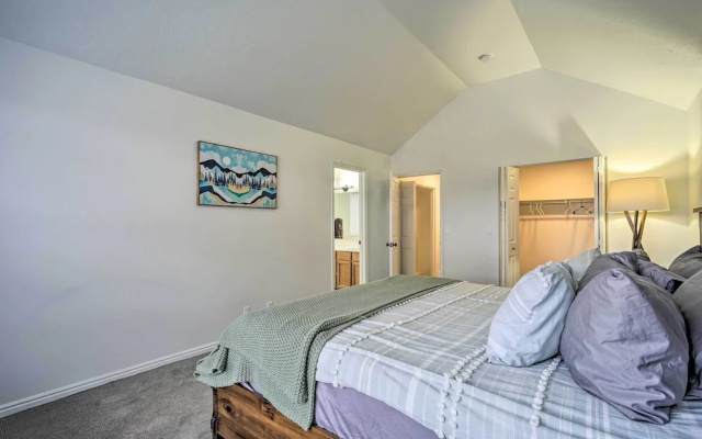Spacious Cottonwood Heights Home: Ski Nearby!