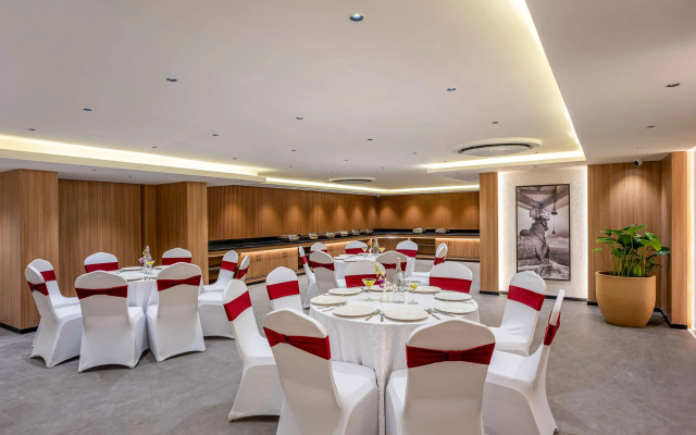 Park Inn & Suites by Radisson Bengaluru Yelahanka