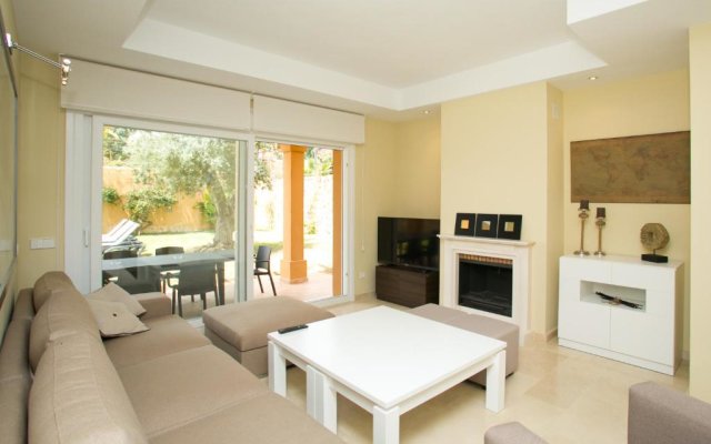 Villas Av Los Altos De Marbella