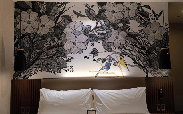 The Henry Hotel Roost Bacolod