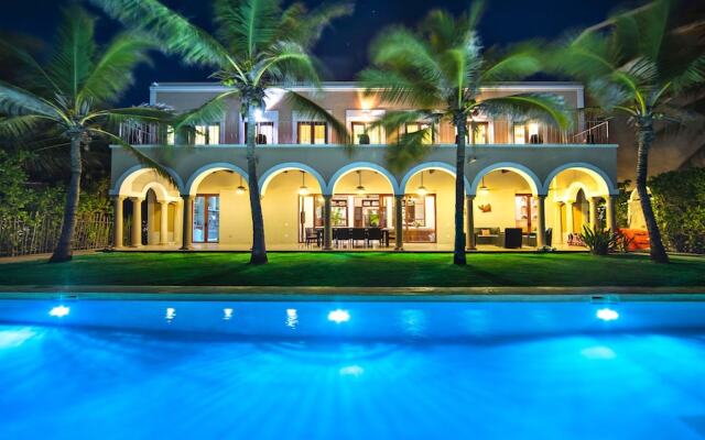 Hacienda Del Mar 7-15BR Villa Full Staff By RMH
