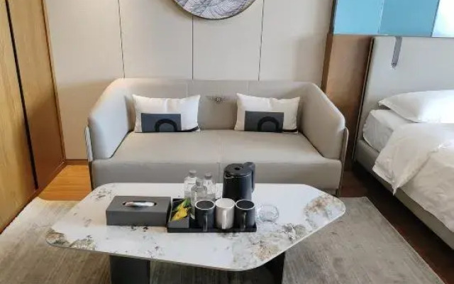 Baichen Executive Apartment (Shenzhen International Convention and Exhibition Center)