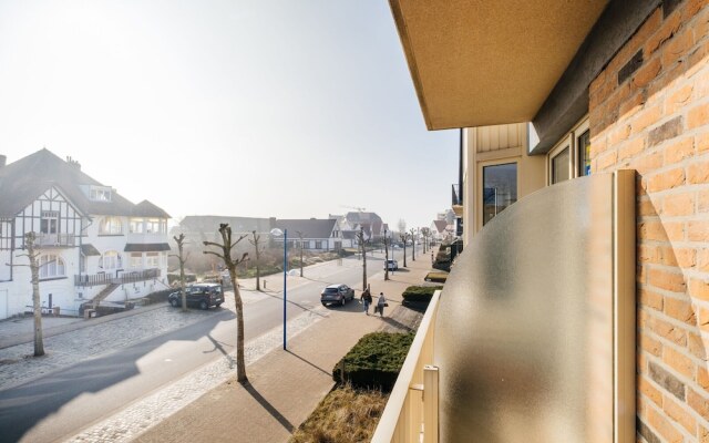 Apartment in Koksijde for 6 Person