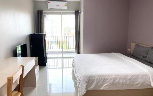 H12, The Stylish Apartment