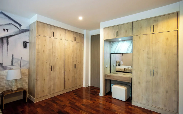 Benviar Tonson Residence
