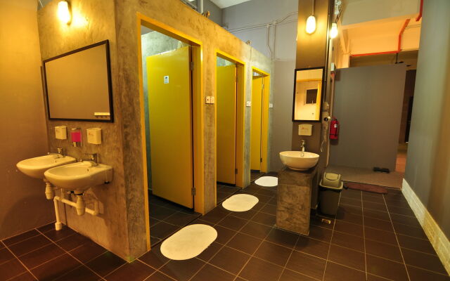 SKYPOD Hostel