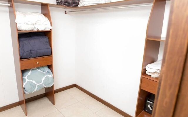 Alejandria Poblado by NOMAD GURU