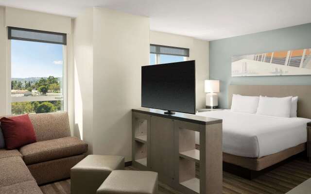 Hyatt House LA - University Medical Center