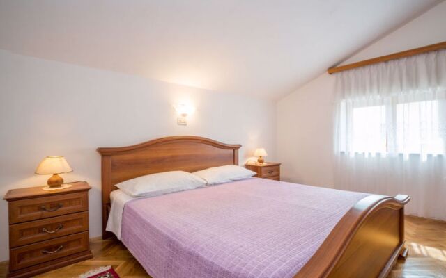 Apartment Fuma St.Georges-de-Montclard 18533