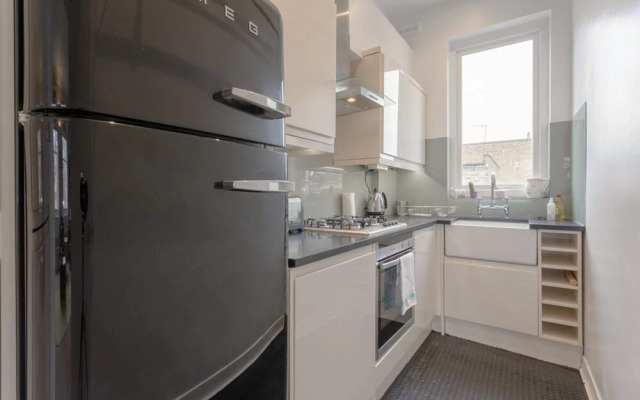 Vibrant 1 Bedroom Flat In Islington With Garden