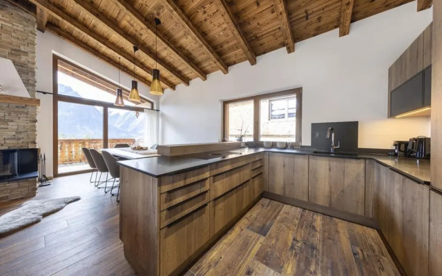 Chalet in Neukirchen 100 m ski Lift