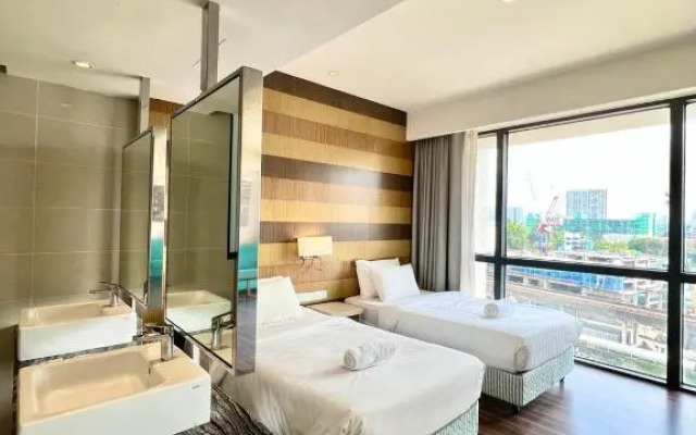 D'Majestic by Lush Living