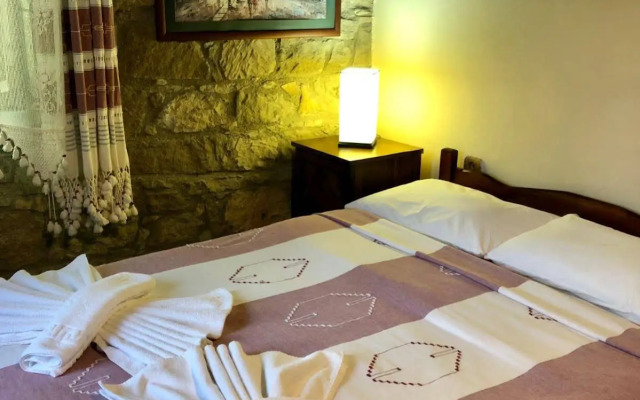 Zeushan Kucuk Otel