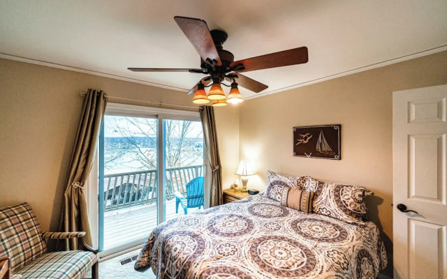 Osage Beach Getaway Lake Views Pet Friendly!