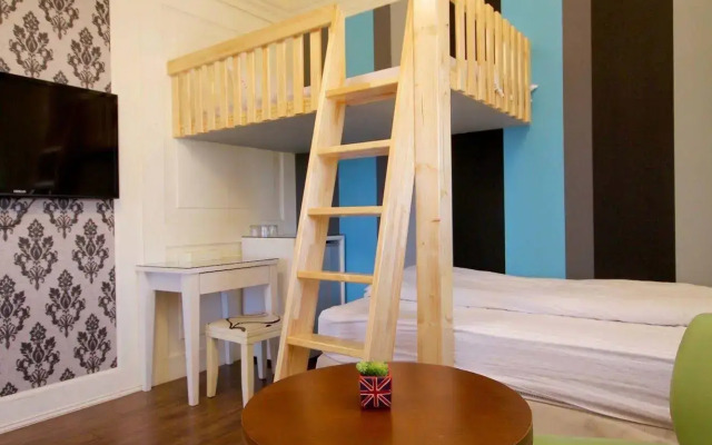 Ola B&B - Peng's family