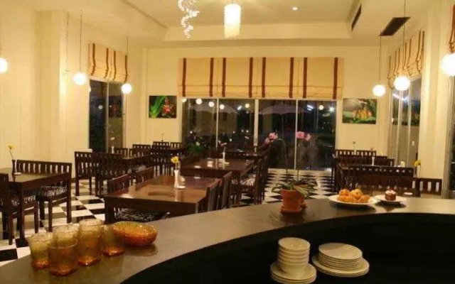 Aura Relaxing & Spa Hotel