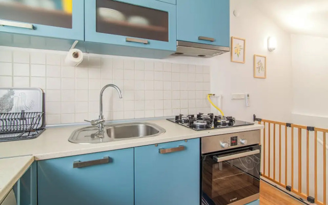 Bostanüstu Dere Sokağı