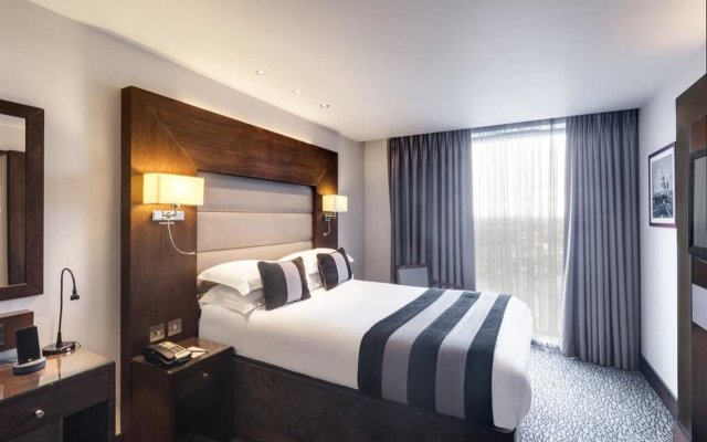 Park Grand London Heathrow