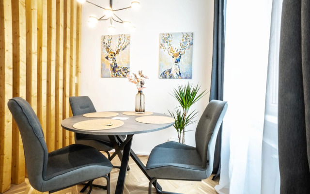 Modern and lovely apartment next to subway station