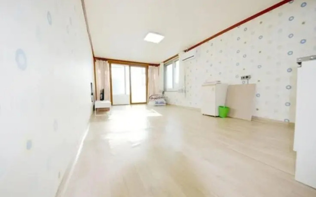 Hwaseong J House Pension