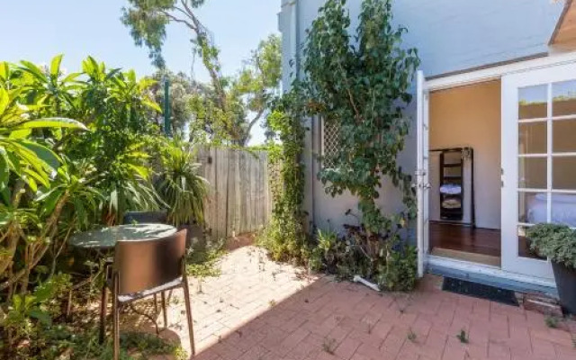 UrbanStyle Claremont Apartment
