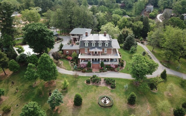The Reynolds Mansion