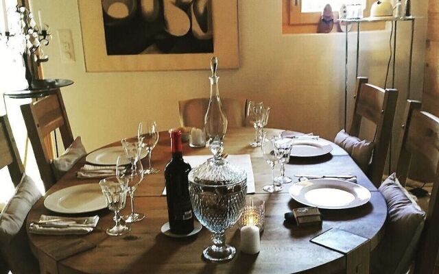 LOYEHILL Chalet. Swiss Alps Escape