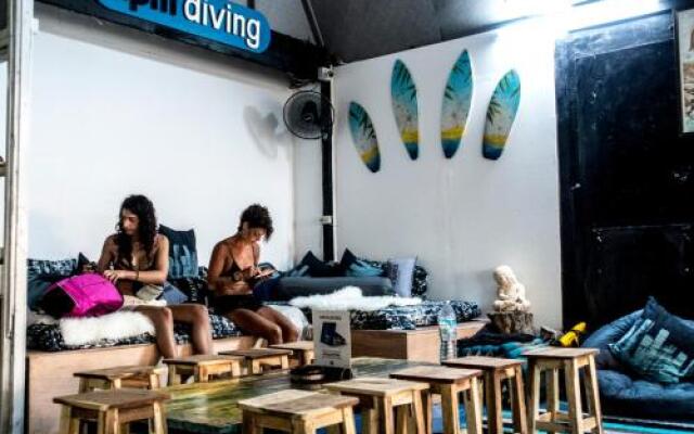 Dpm Diving Hostel & Bar Koh Tao